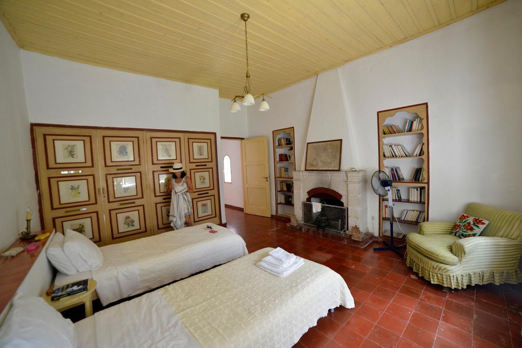 The Villa Averoff Kirinthos Bilik gambar